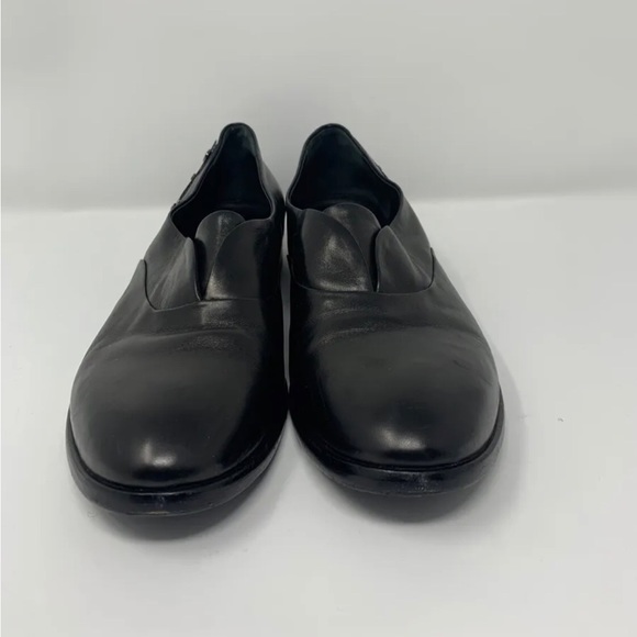 Fabi Women’s Leather Flat Shoes Size 38.5 - Picture 2 of 11